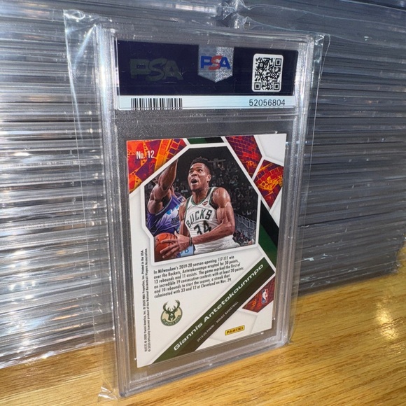 2019-20 Panini Mosaic Giannis Antetokounmpo PSA 10 Gem Mint Greek Freak Bucks - Picture 2 of 2